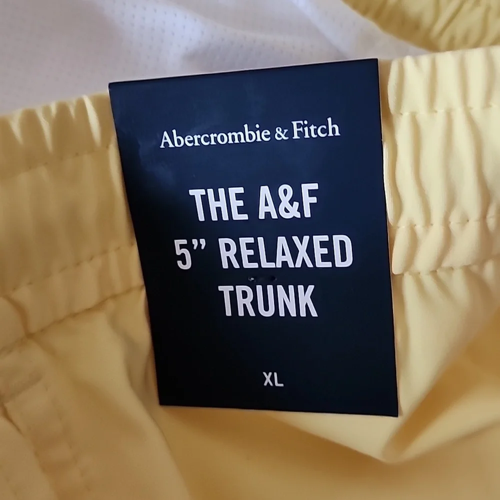 Abercrombie Fitch Yellow Short with Pocket Brand New
